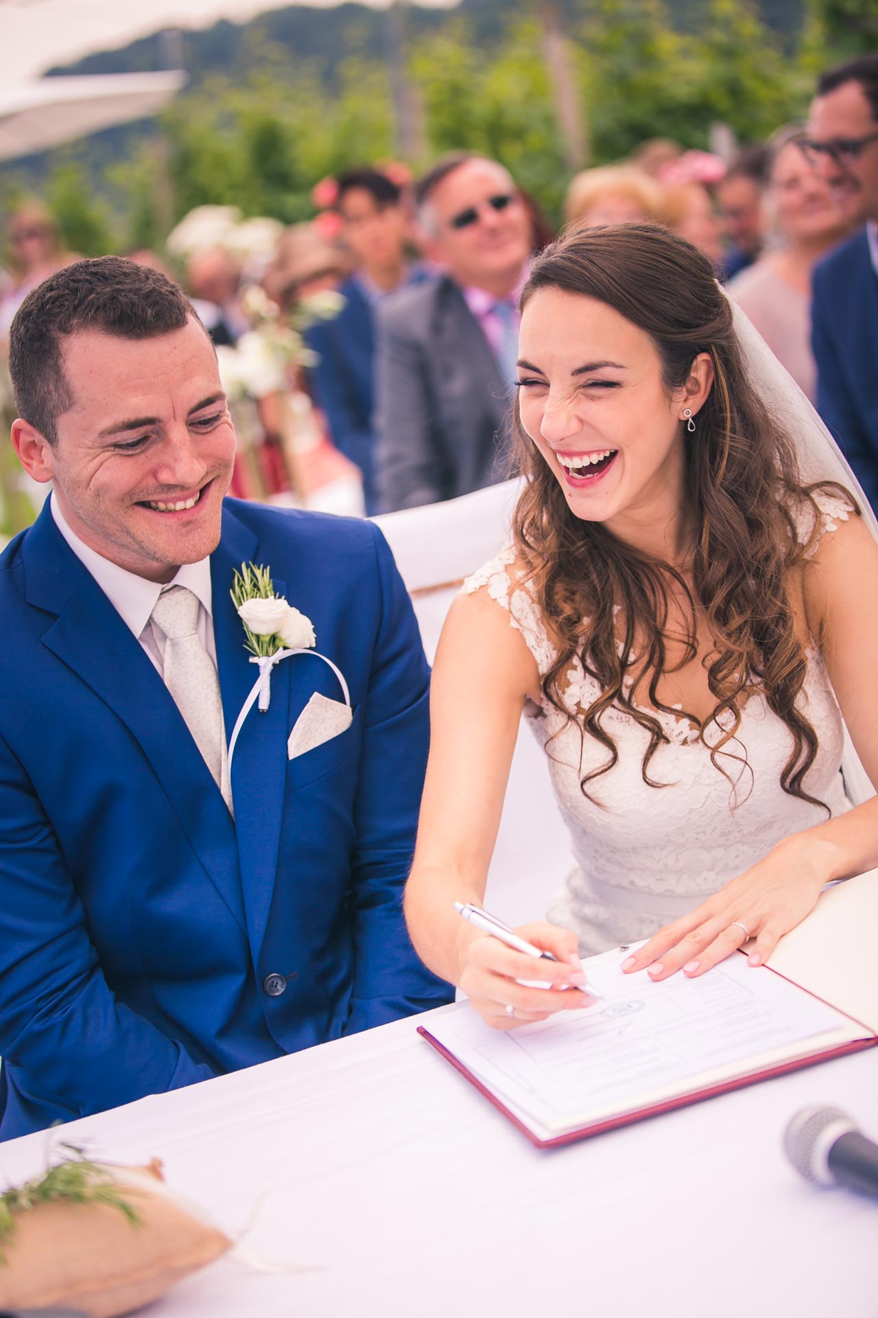 hochzeitsreportage_weingut_holler_spielfeld_steiermark07